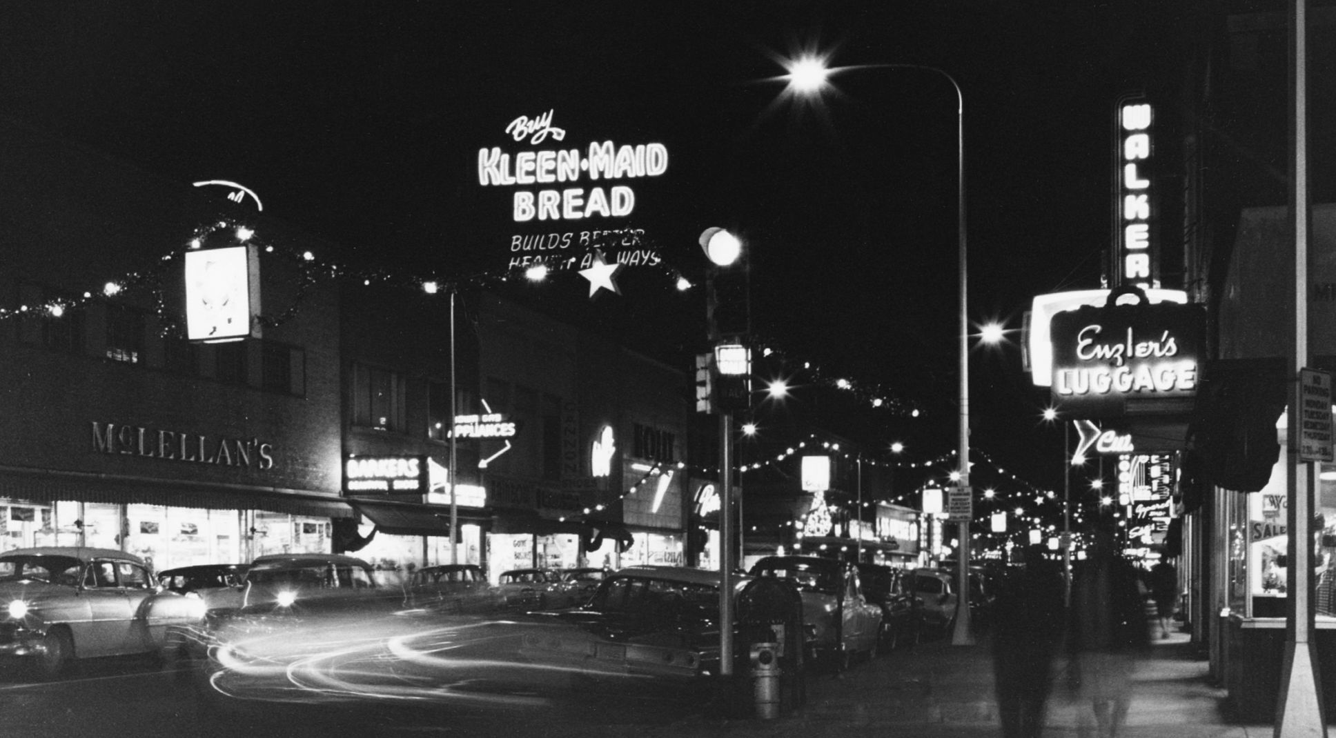 Page 43 Nighttime view of waterloo .jpg